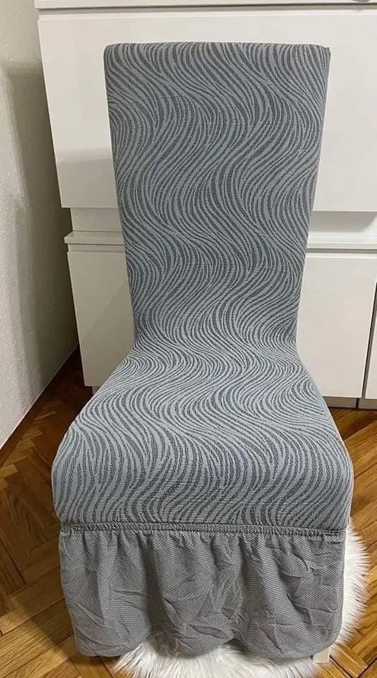 Set 6 huse elastice pentru scaune, cu volanas, model Jacquard Gri in dungi