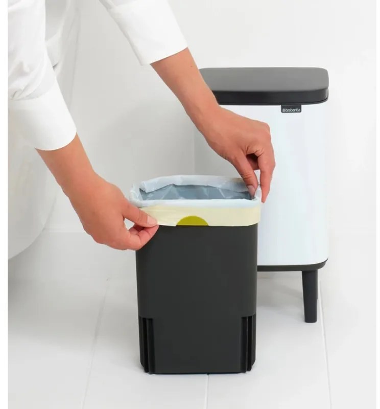 Cos de gunoi Brabantia Bo Small Hi 1006639, 4 L, Deschidere lina si silentioasa, Bază antiderapanta, Alb