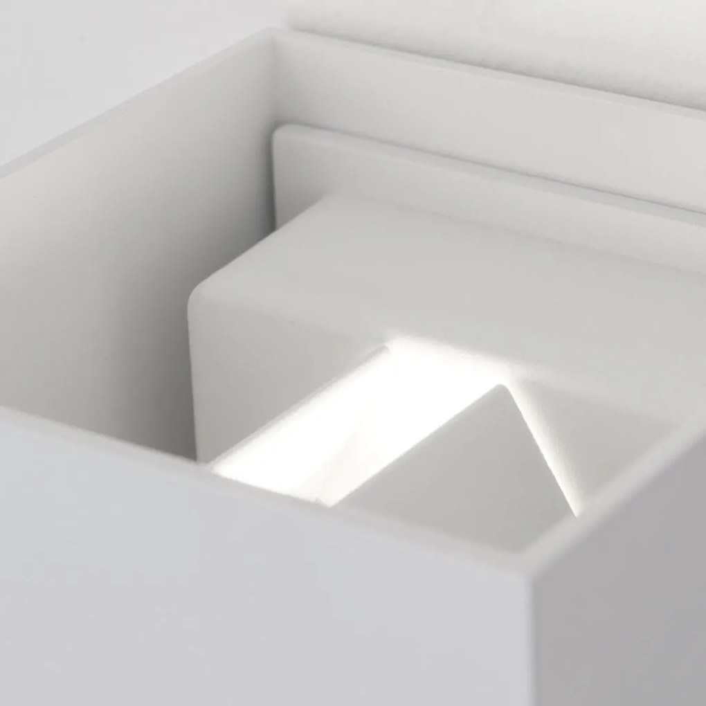Aplica LED ambientala de exterior cu senzor de miscare IP54 CUBE-S alba
