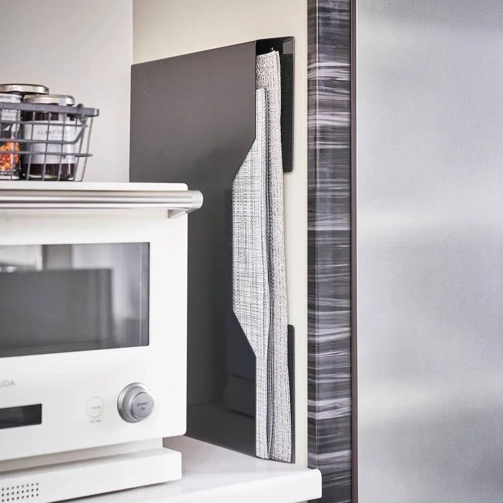 Organizator pentru suporturi de farfurii autoadeziv din metal Tower – YAMAZAKI