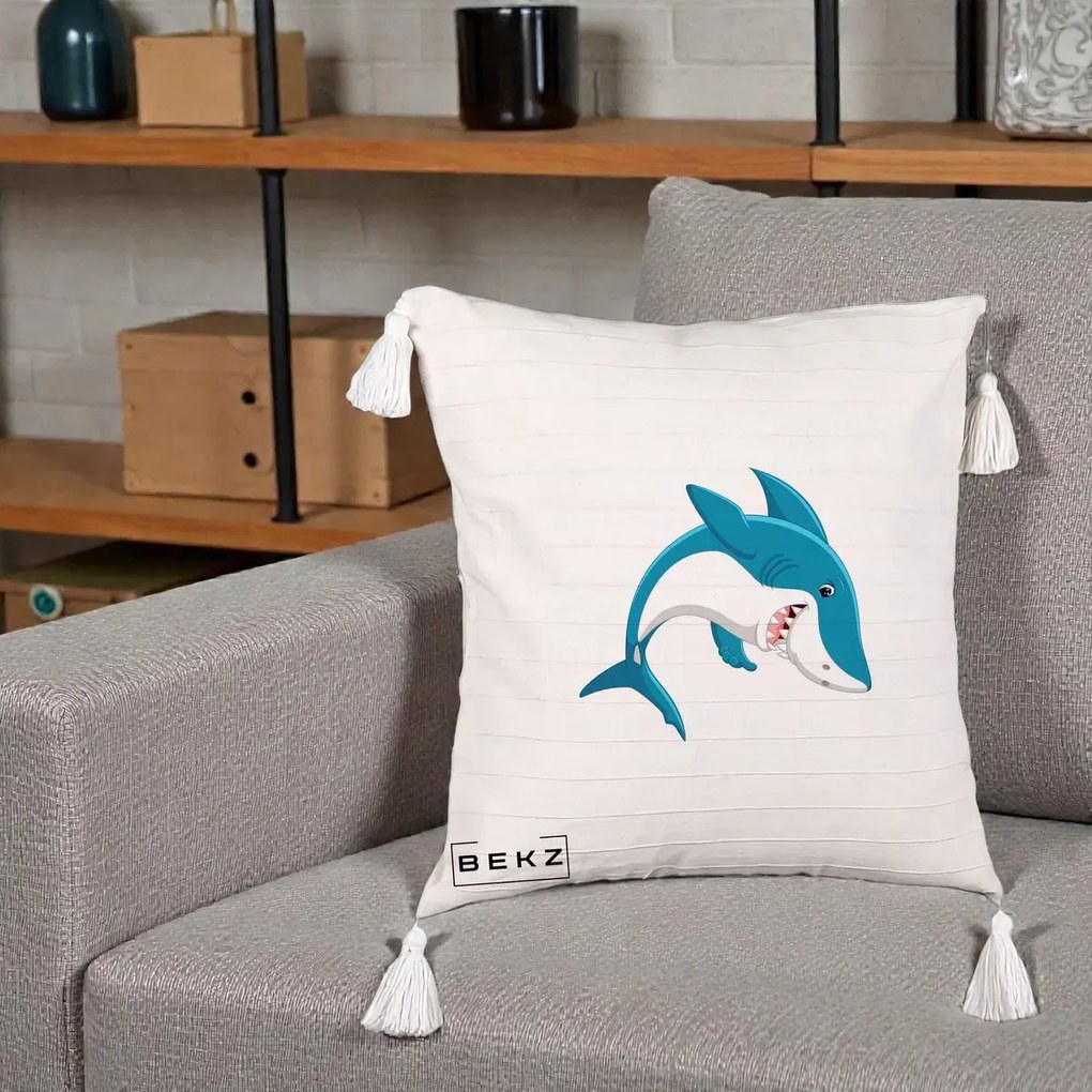 Perna Decorativa Rechin Albastru Cartoon, 40x40 cm, Bej cu Franjuri, Husa Detasabila, Perna Inclusa, BEKZ®