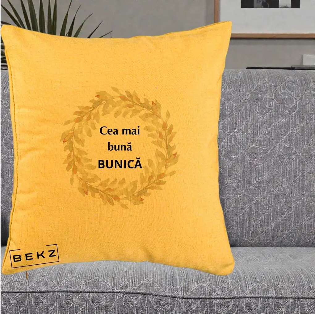 Cadou pentru Bunica - Perna Personalizata Cea Mai Buna Bunica Coronita Frunze Acuarela, 40x40 cm, Galben, Husa Detasabila, Perna Inclusa, BEKZ®