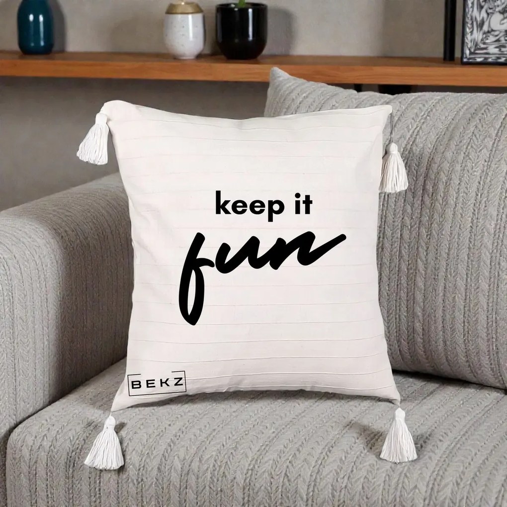 Perna Decorativa Keep It Fun, 40x40 cm, Bej cu Franjuri, Husa Detasabila, Perna Inclusa, BEKZ®