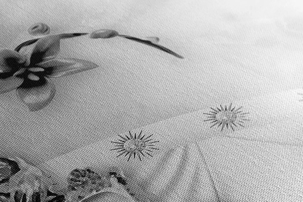 Tablou bijuterii florale de lux în design alb-negru