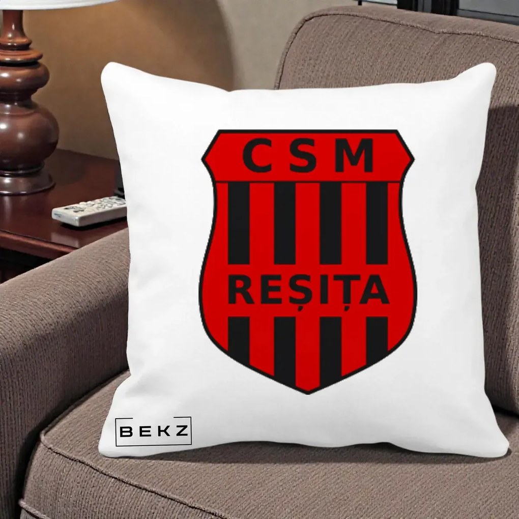Perna Personalizata CSM Resita Fotbal, 40x40 cm, Alba Mata, Husa Detasabila, Perna Inclusa, BEKZ®