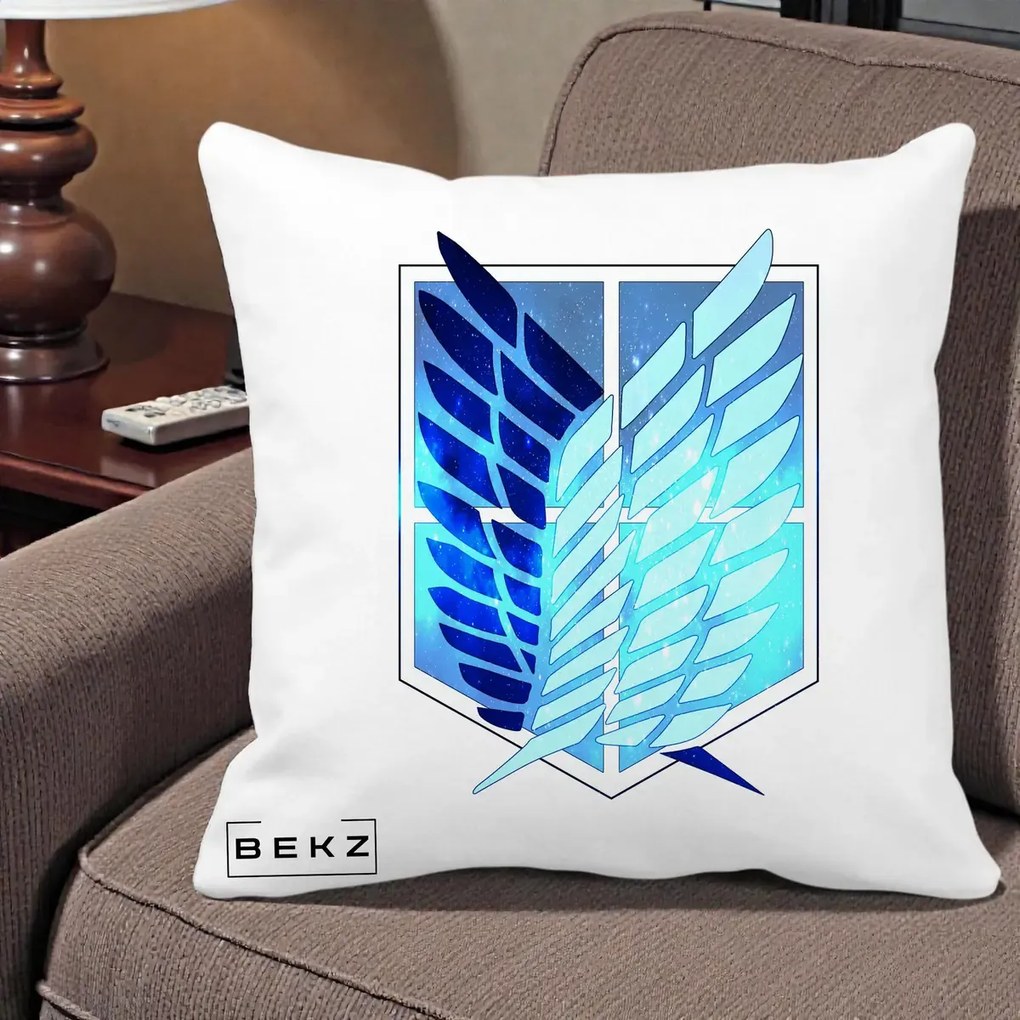 Perna Personalizata Attack on Titan Wings of Freedom, 40x40 cm, Alba Mata, Husa Detasabila, Perna Inclusa, BEKZ®