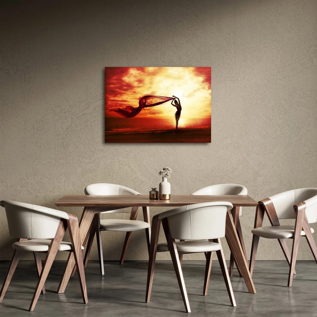 Tablou - Silueta femeii la apus de soare (70x50 cm)