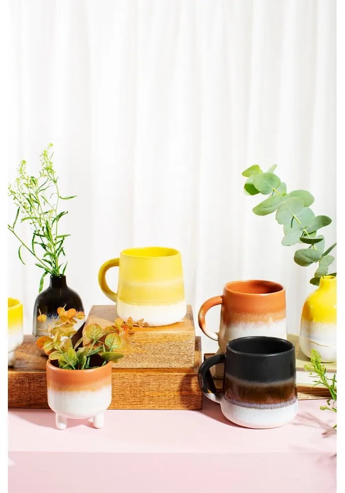 Cană neagră din gresie 360 ml Mojave – Sass & Belle