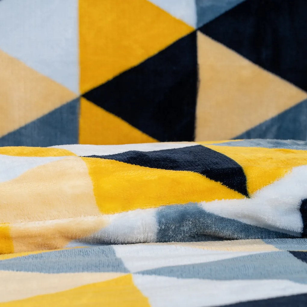 Lenjerie de pat din microflanel 4Home Scandi triangle, 140 x 220 cm, 70 x 90 cm