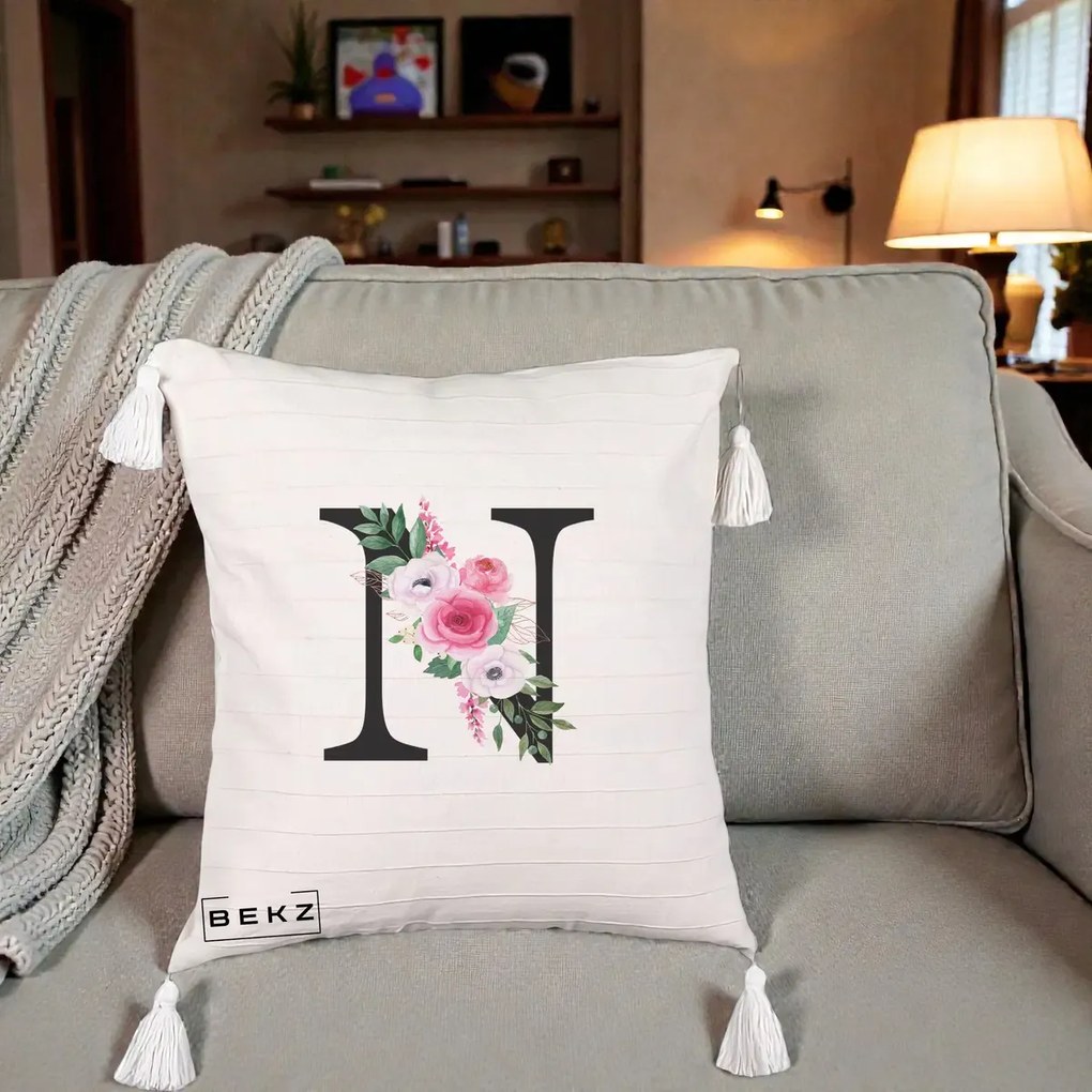 Cadou Personalizat - Perna Personalizata Monograma Florala Litera N, 40x40 cm, Bej cu Franjuri, Husa Detasabila, Perna Inclusa, BEKZ®