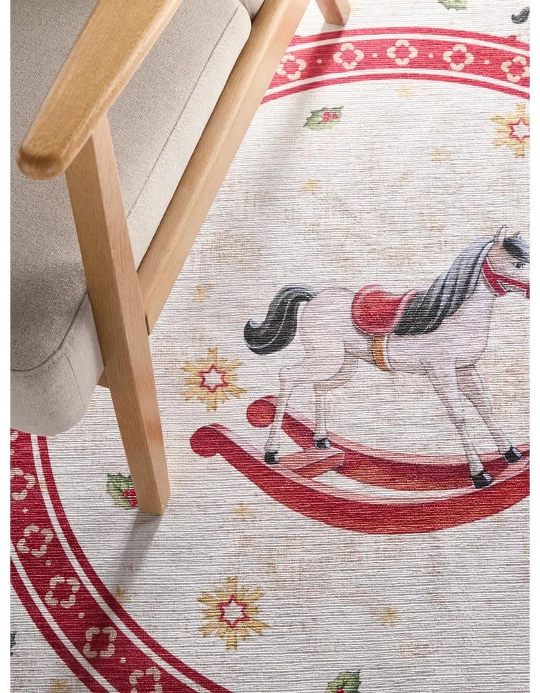 Covor roșu rotund ø 160 cm cu model de Crăciun Toy's Delight Rocking Horse – Villeroy&amp;Boch