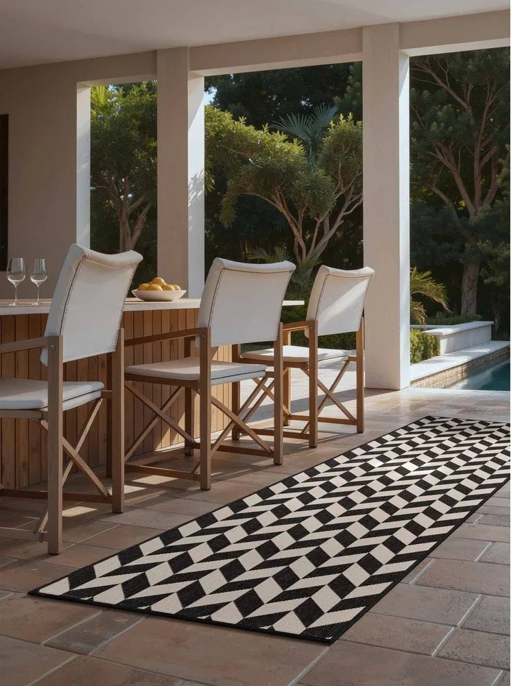 Covor tip traversă pentru interior și exterior negru/crem 80x200 cm Haringey Terrick – Ted Baker