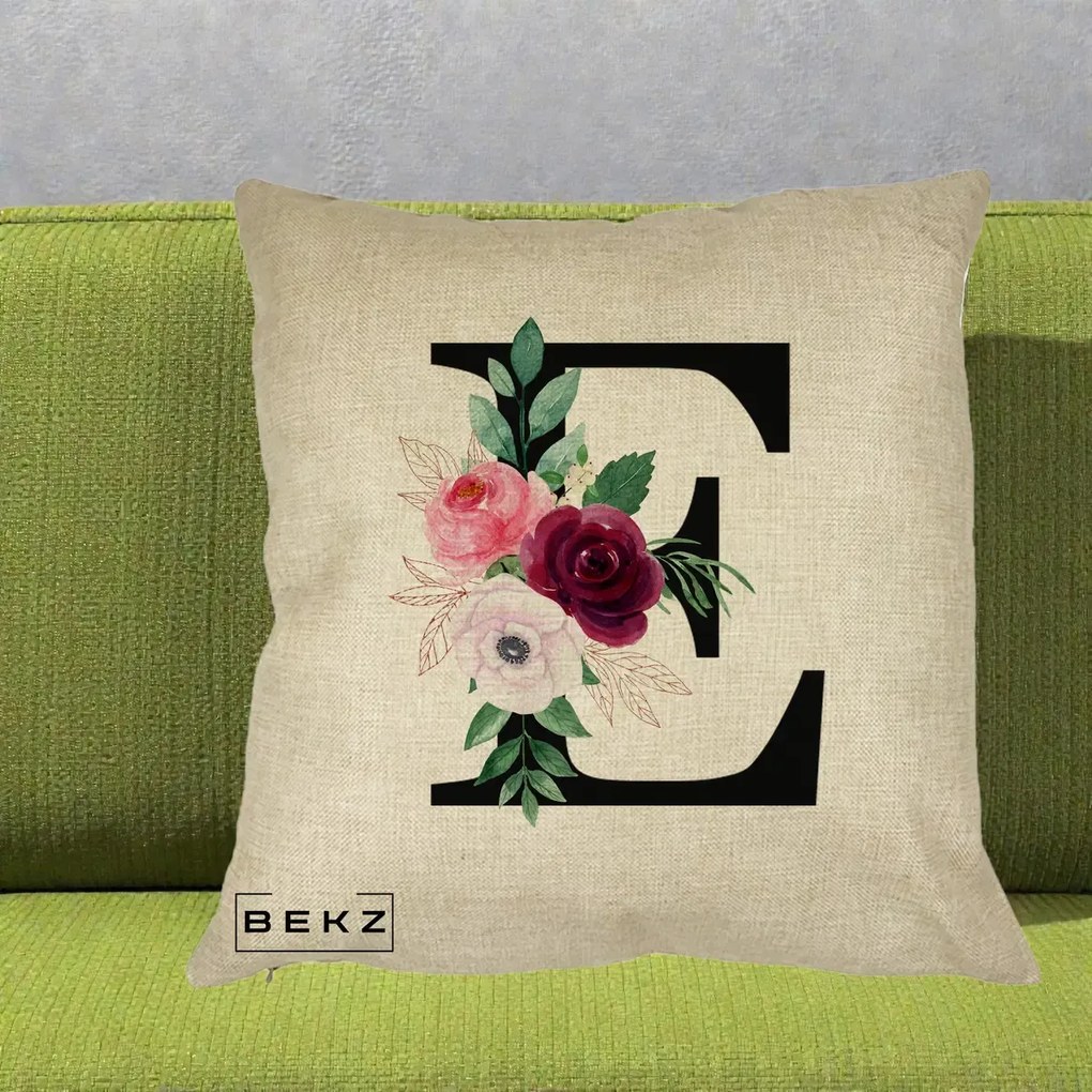 Cadou Personalizat - Perna Personalizata Monograma Florala Litera E, 40x40 cm, Crem, Husa Detasabila, Perna Inclusa, BEKZ®