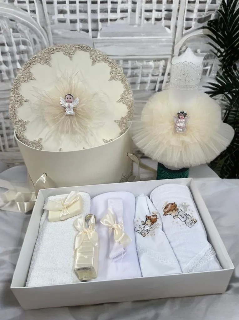 Set Botez Personalizat Trusou 8 piese in cutie rotunda + Lumanare - "Cu drag de la nasi" - Ingeras, Bej - SPB-99