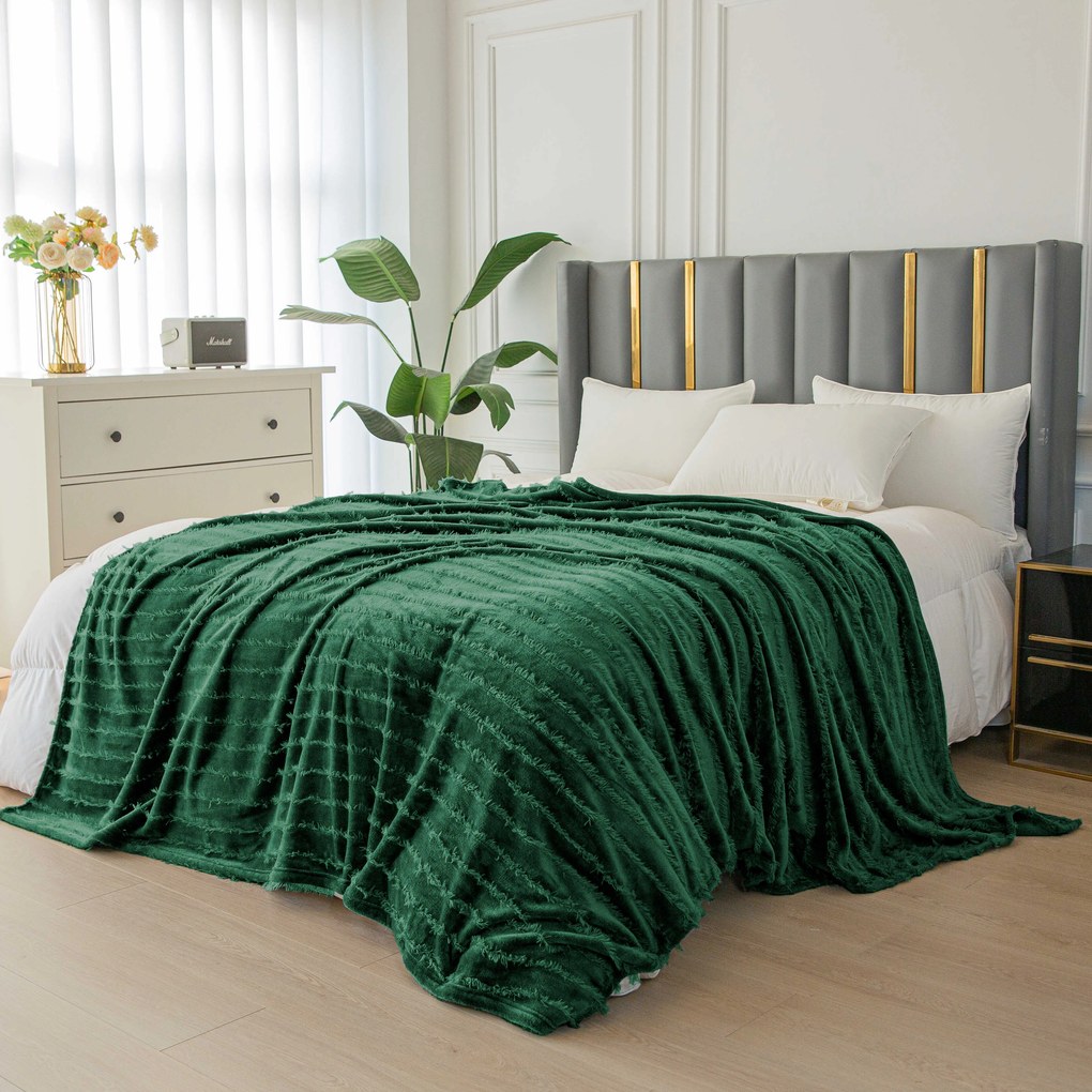 Patura microplus cu model PRESTIGE verde inchis Dimensiune: 160 x 200 cm