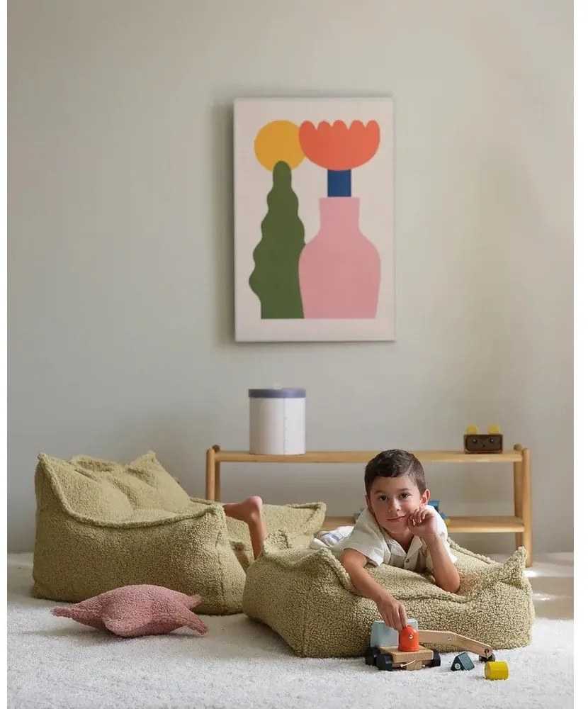 Pernă decorativă pentru copii roz cu tapițerie din țesătură bouclé Star – Wigiwama