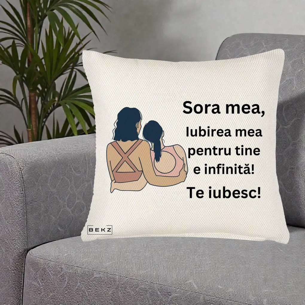 Cadou pentru Sora - Perna Personalizata Sora Mea Te Iubesc Doua Fete Fashioniste Line Art, 40x40 cm, Crem Reliefat, Husa Detasabila, Perna Inclusa, BEKZ®