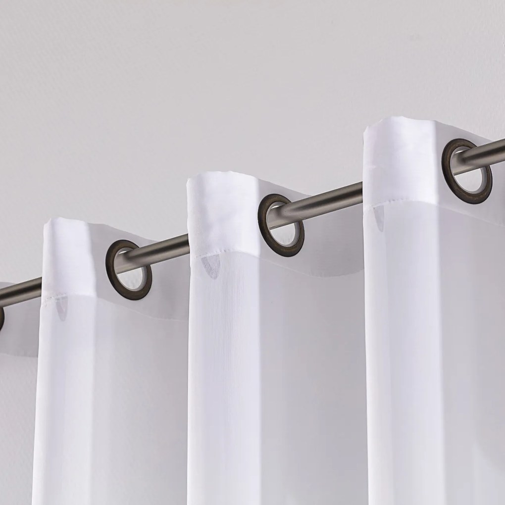 Draperie cu ochi