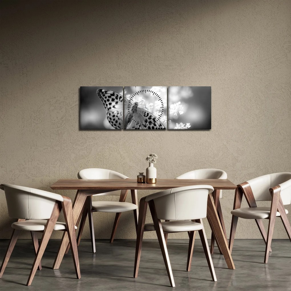 Tablou - Detailu cu fluture care polenizează floare (cu ceas) (90x30 cm)
