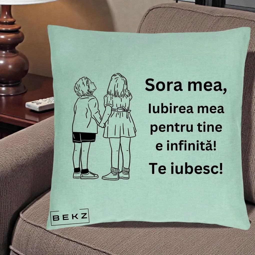 Cadou pentru Sora - Perna Personalizata Sora Mea Te Iubesc Copii Tinand Maini Line Art, 40x40 cm, Verde Menta, Husa Detasabila, Perna Inclusa, BEKZ®