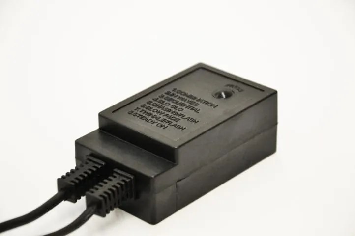 Controler diLED cu 8 efecte luminoase diferite și funcție de