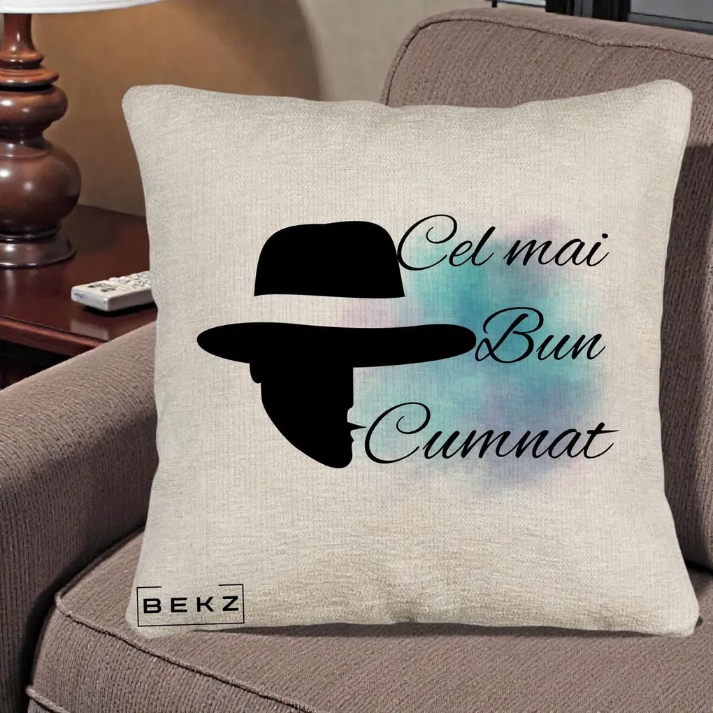 Cadou pentru Cumnat - Perna Personalizata Cel mai Bun Cumnat cu Silueta Palarie si Pete Teal-Roz, 40x40 cm, Bej Canapea, Husa Detasabila, Perna Inclusa, BEKZ®