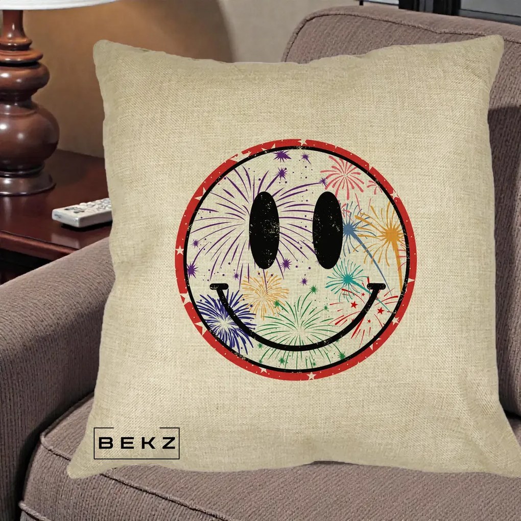 Perna Decorativa Smiley Face cu Artificii Multicolore, 40x40 cm, Crem, Husa Detasabila, Perna Inclusa, BEKZ®