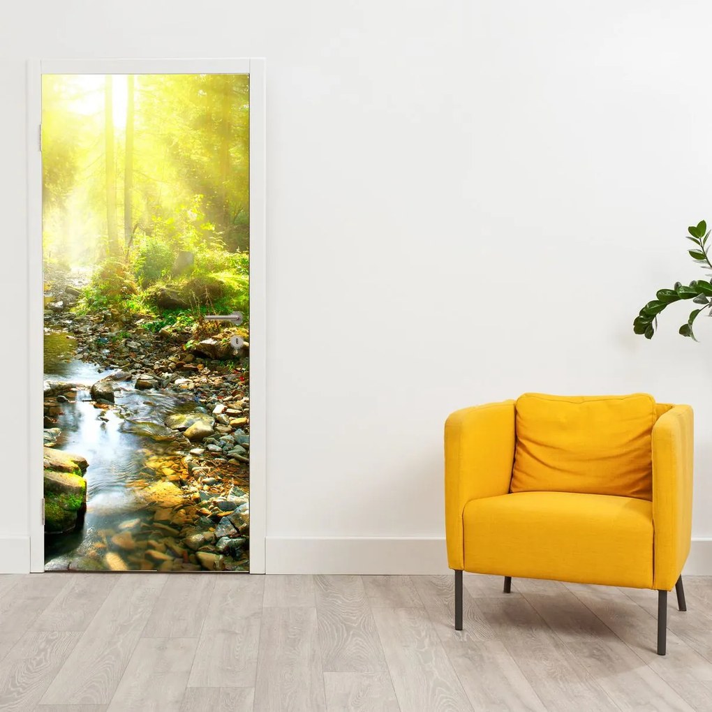 Fototapet pentru ușă - Râu în pădurea verde (95x205cm)