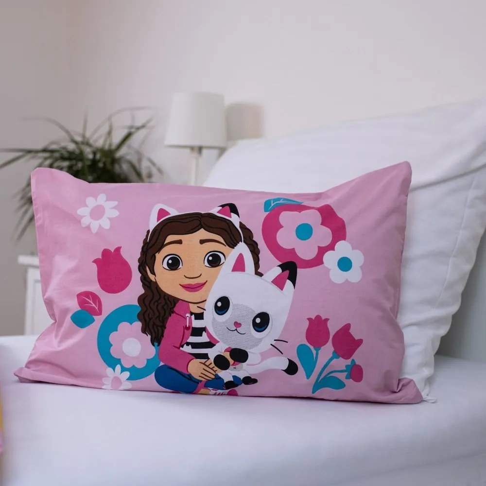 Lenjerie de pat pentru copii roz din bumbac pentru pătuț 100x135 cm Gabby's Dollhouse – Jerry Fabrics
