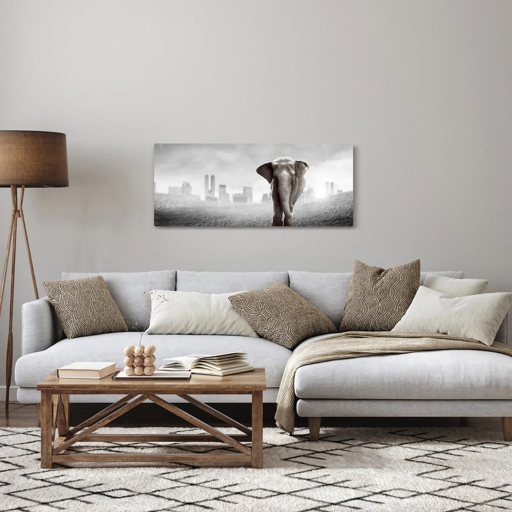 Tablou - Elefanți în oraș, versiunea alb-negru (120x50 cm)