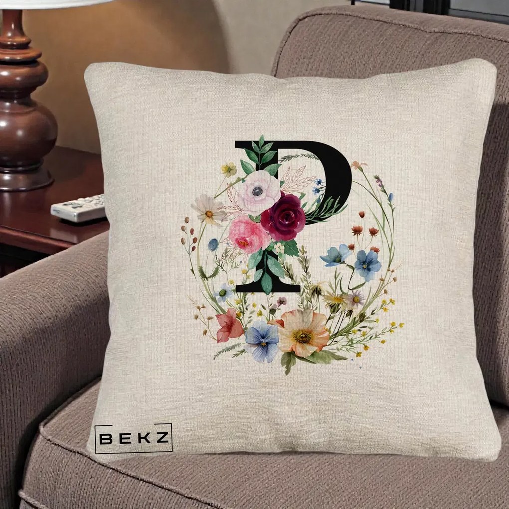 Cadou Personalizat - Perna Personalizata Monogram Litera P cu Flori Acuarela, 40x40 cm, Bej Canapea, Husa Detasabila, Perna Inclusa, BEKZ®