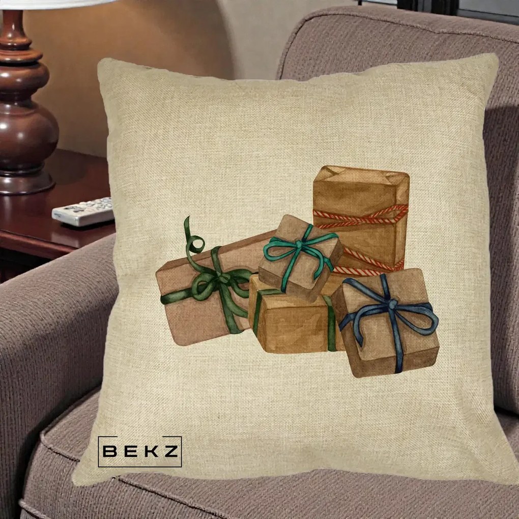Perna Decorativa Cadouri de Craciun Kraft, 40x40 cm, Crem, Husa Detasabila, Perna Inclusa, BEKZ®