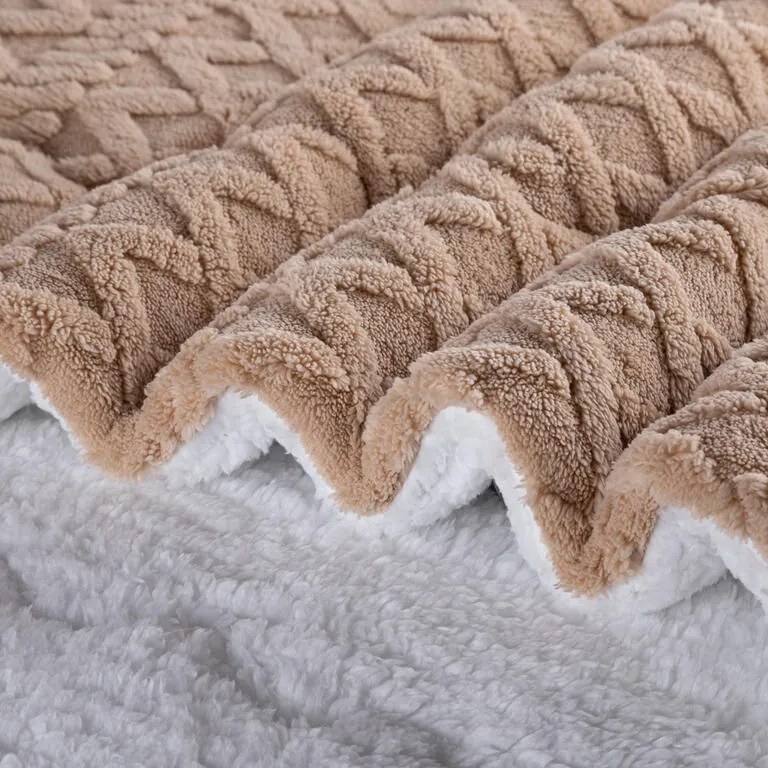Set matlasat cu blăniță INVERNO bej