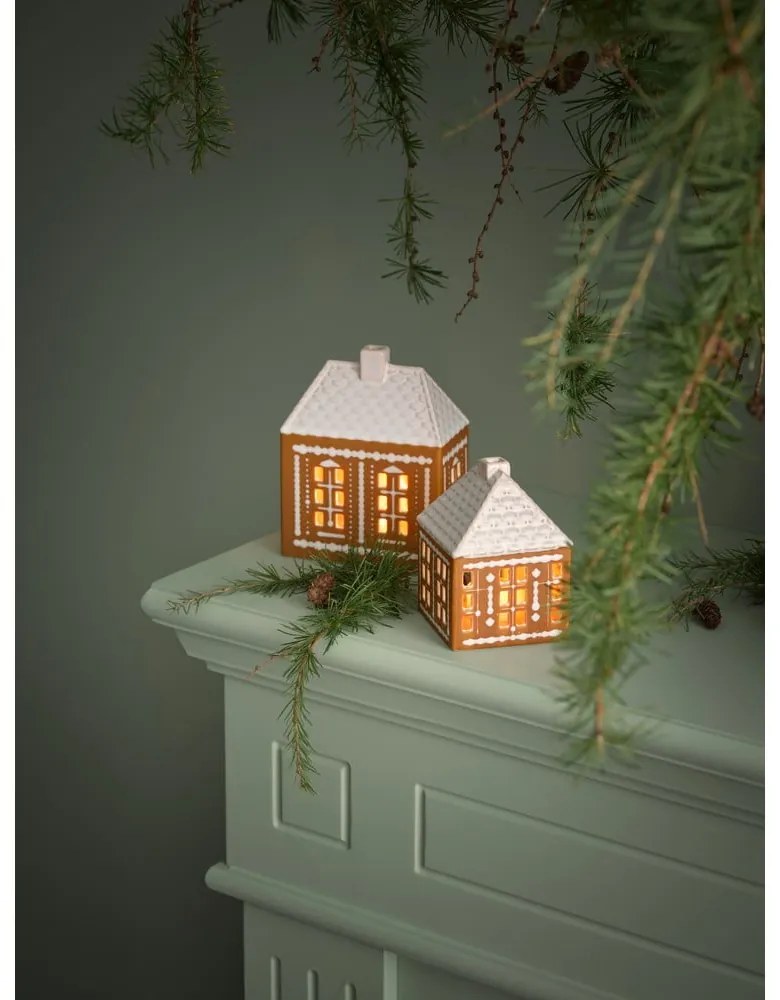 Sfeșnic pentru lumânări pastilă din ceramică Gingerbread Lighthouse – Kähler Design