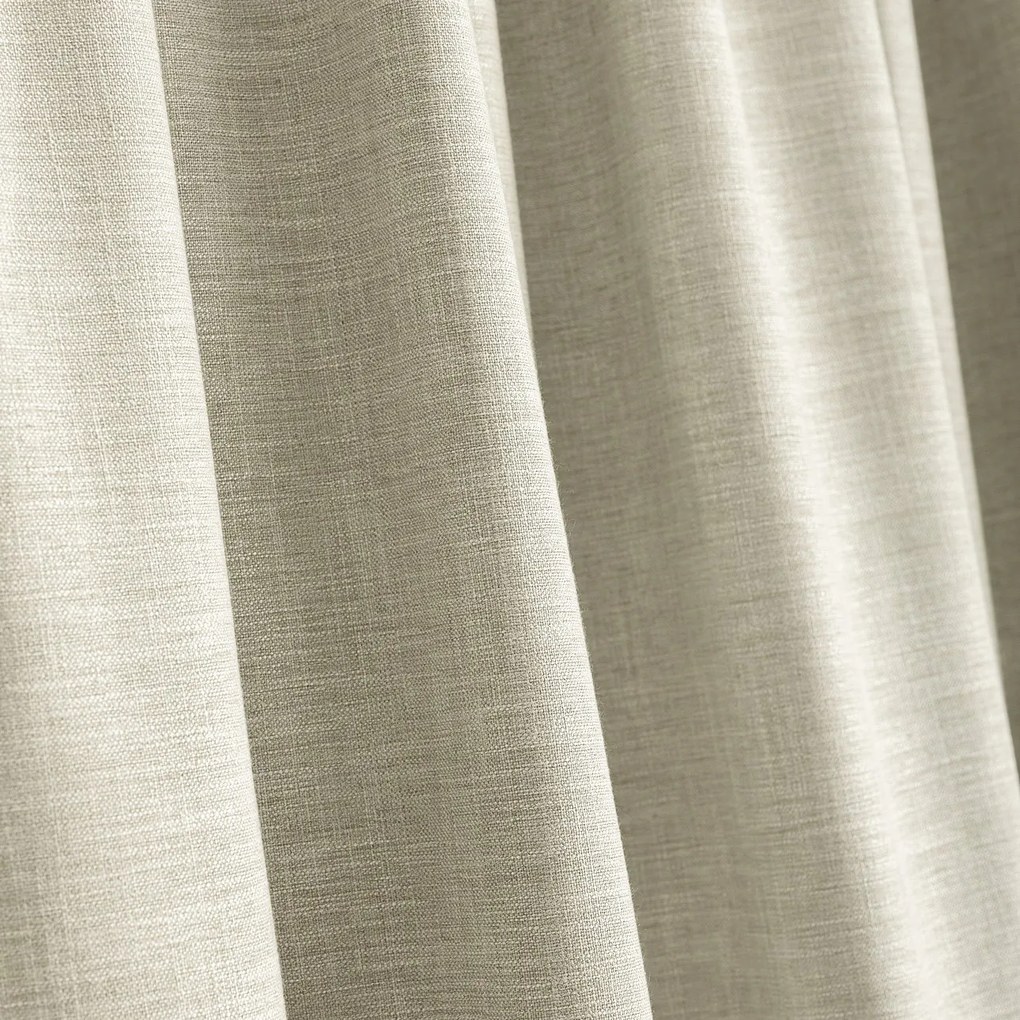 Perdea cu bandă de pliuri