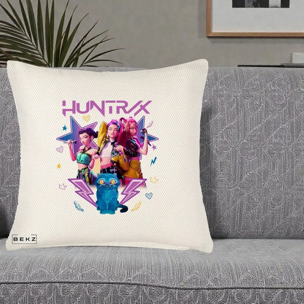 Perna Personalizata Retro Casti Muzicale, 40x40 cm, Crem Reliefat, Husa Detasabila, Perna Inclusa, BEKZ®