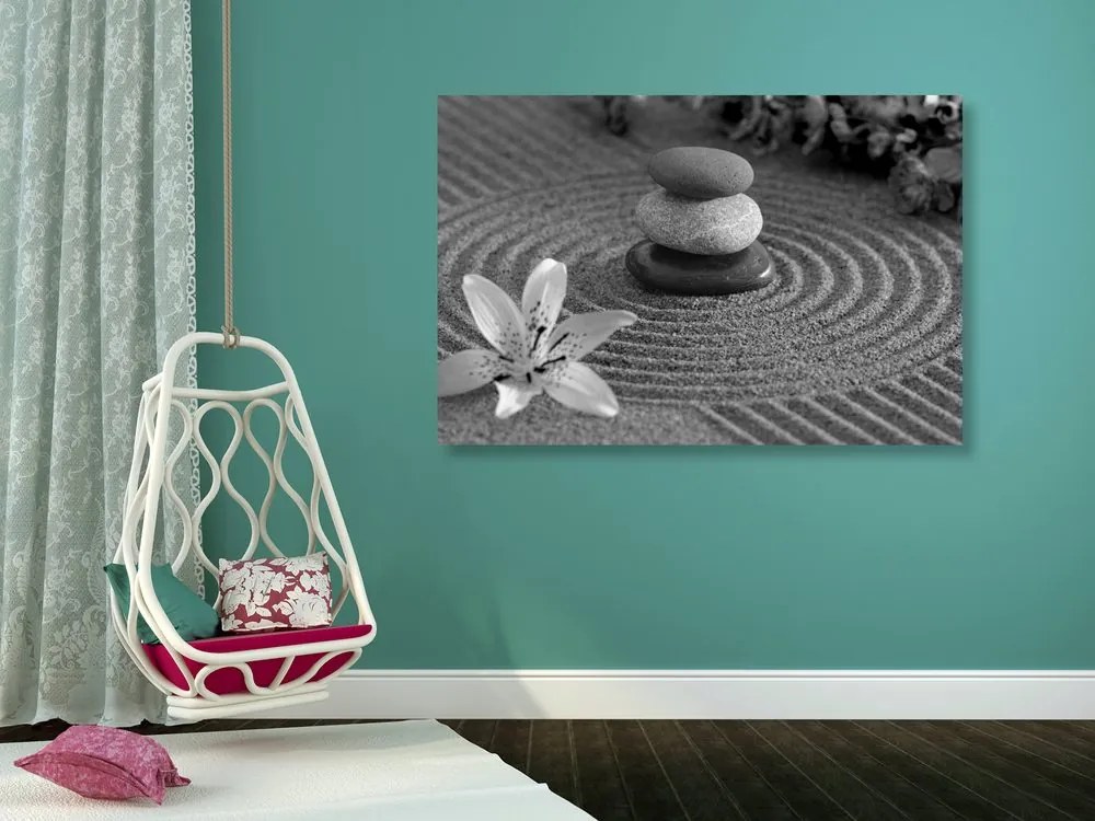 Tablou Zen grădină și pietre în nisip în design alb-negru