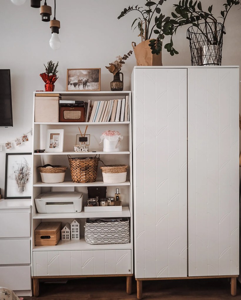 Biblioteca pentru copii Culoare Alb, TOTEME BOTANIC