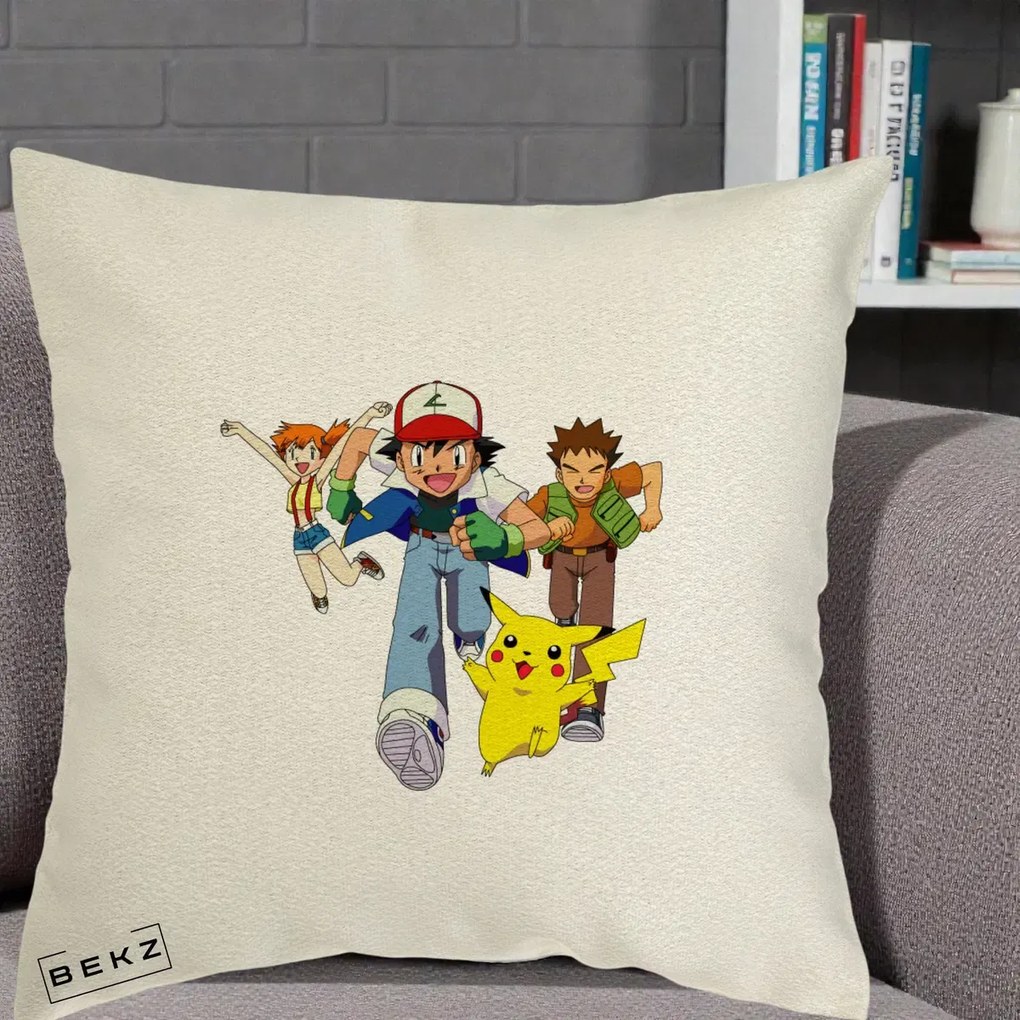 Perna Personalizata Pokemon Ash Misty Brock si Pikachu, 40x40 cm, Ecru, Husa Detasabila, Perna Inclusa, BEKZ®