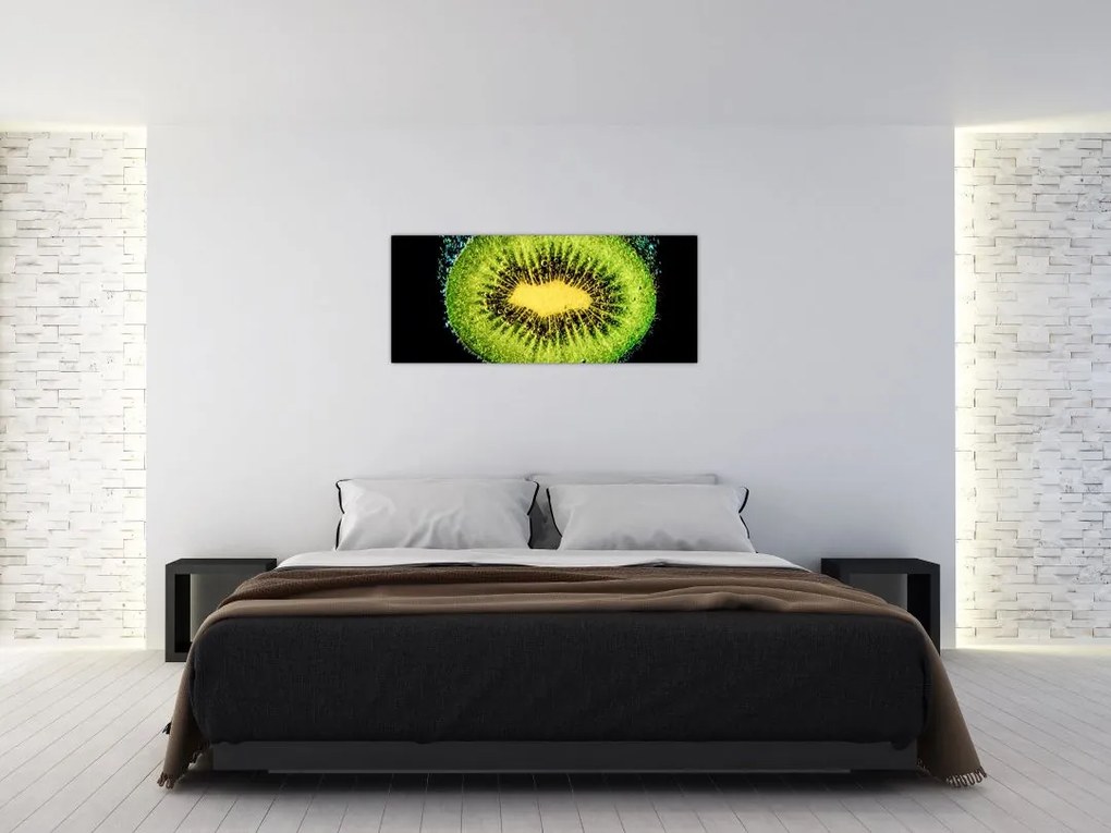 Tablou - detailu cu kiwi în apă (120x50 cm)