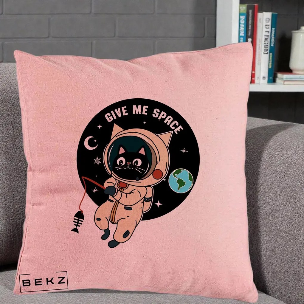 Perna Decorativa Give Me Space Pisica Astronaut, 40x40 cm, Roz, Husa Detasabila, Perna Inclusa, BEKZ®
