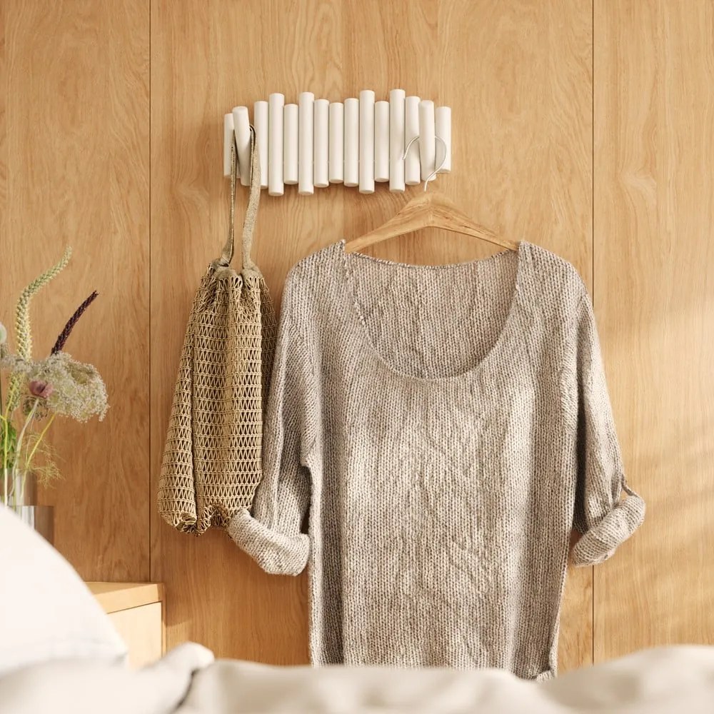 Cuier de perete alb din lemn de pin Picket – Umbra