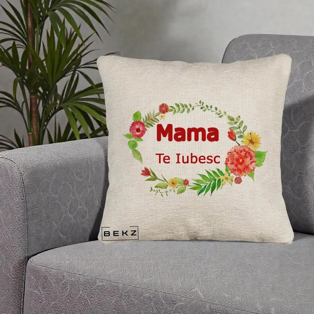 Cadou pentru Mama - Perna Personalizata Mama Te Iubesc Flori Rosii, 40x40 cm, Bej Canapea, Husa Detasabila, Perna Inclusa, BEKZ®