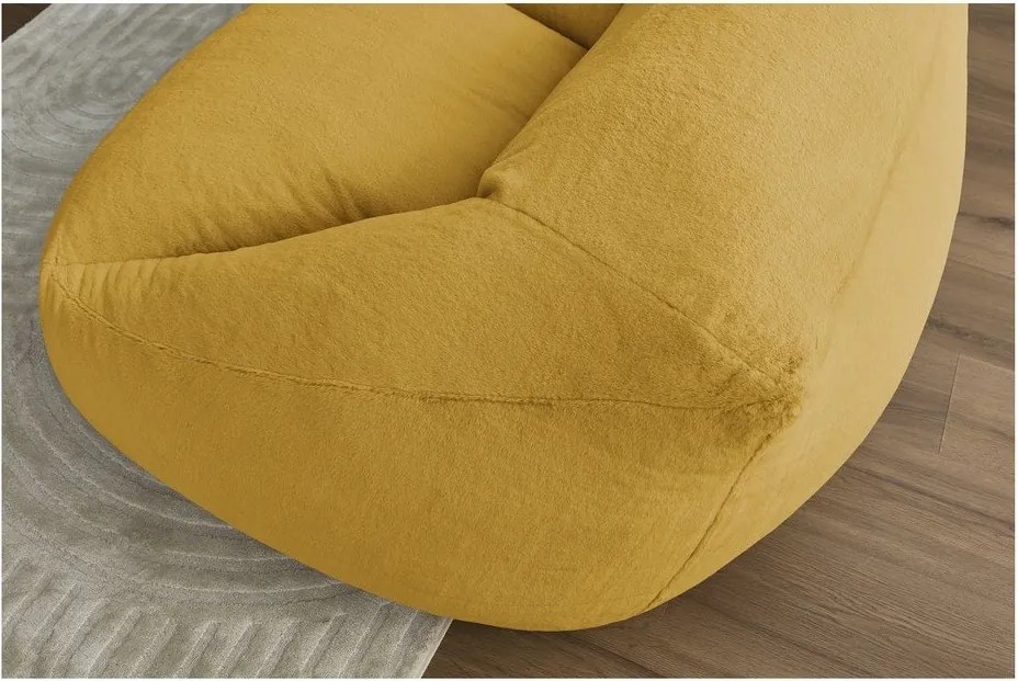 Fotoliu bean bag galben cu tapițerie din blană artificială Lilibet – Bobochic Paris