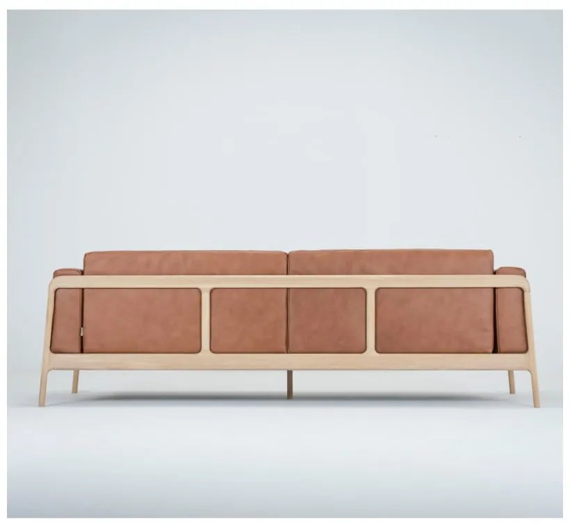 Canapea din piele bovină cu structură din lemn masiv de stejar Gazzda Fawn, 240 cm, maro cognac