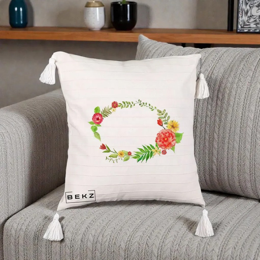Perna Decorativa Coroana Florala Acuarela, 40x40 cm, Bej cu Franjuri, Husa Detasabila, Perna Inclusa, BEKZ®