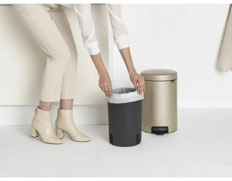 Cos de gunoi cu pedala Brabantia NewIcon 1003201, 12 L, Inchidere lina, Baza antiderapanta, Auriu metalic
