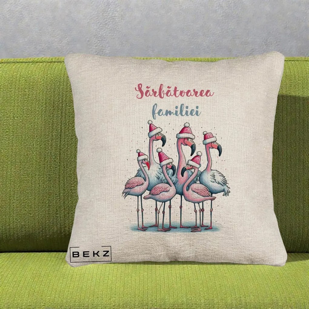 Perna Decorativa Flamingo Craciun Sarbatoarea Familiei, 40x40 cm, Bej Canapea, Husa Detasabila, Perna Inclusa, BEKZ®