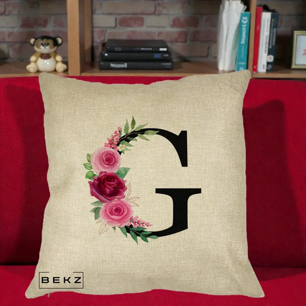 Cadou Personalizat - Perna Personalizata Monograma Florala Litera G, 40x40 cm, Crem, Husa Detasabila, Perna Inclusa, BEKZ®