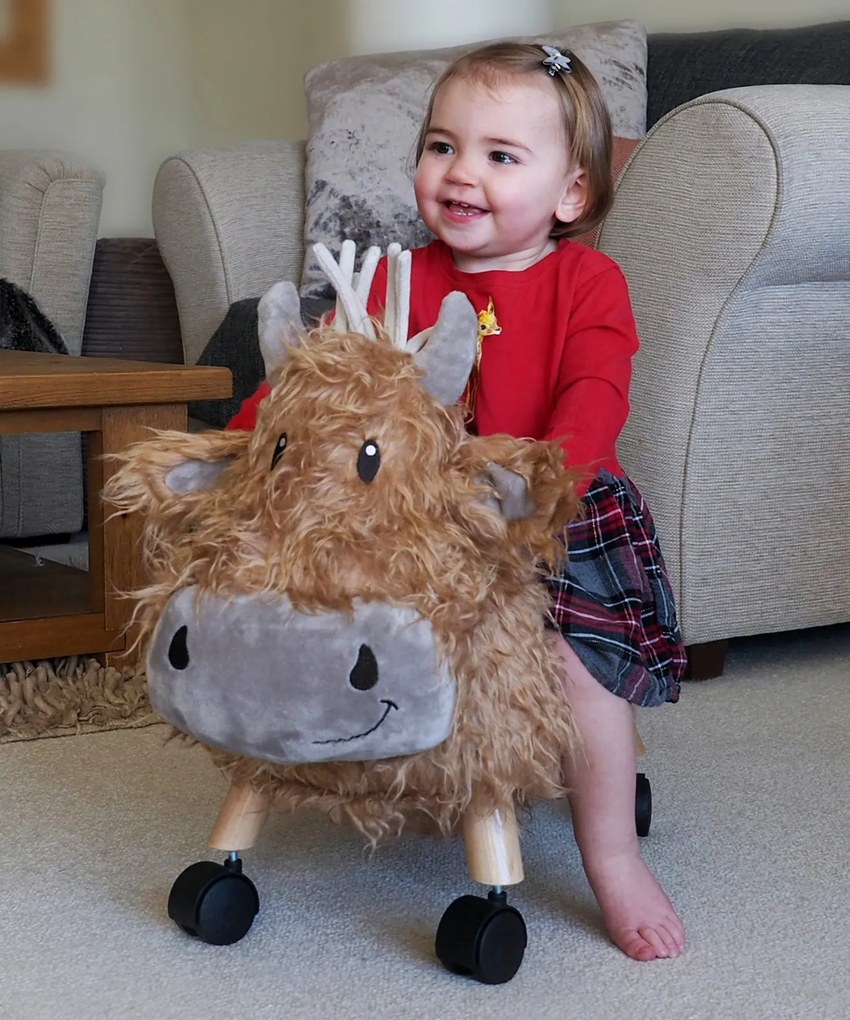 Little Bird Told Me - Vacuta Hubert Highland, Ride On Animal Toy, pentru copii de peste 1 an, Cadru robust din lemn, Scaun captusit